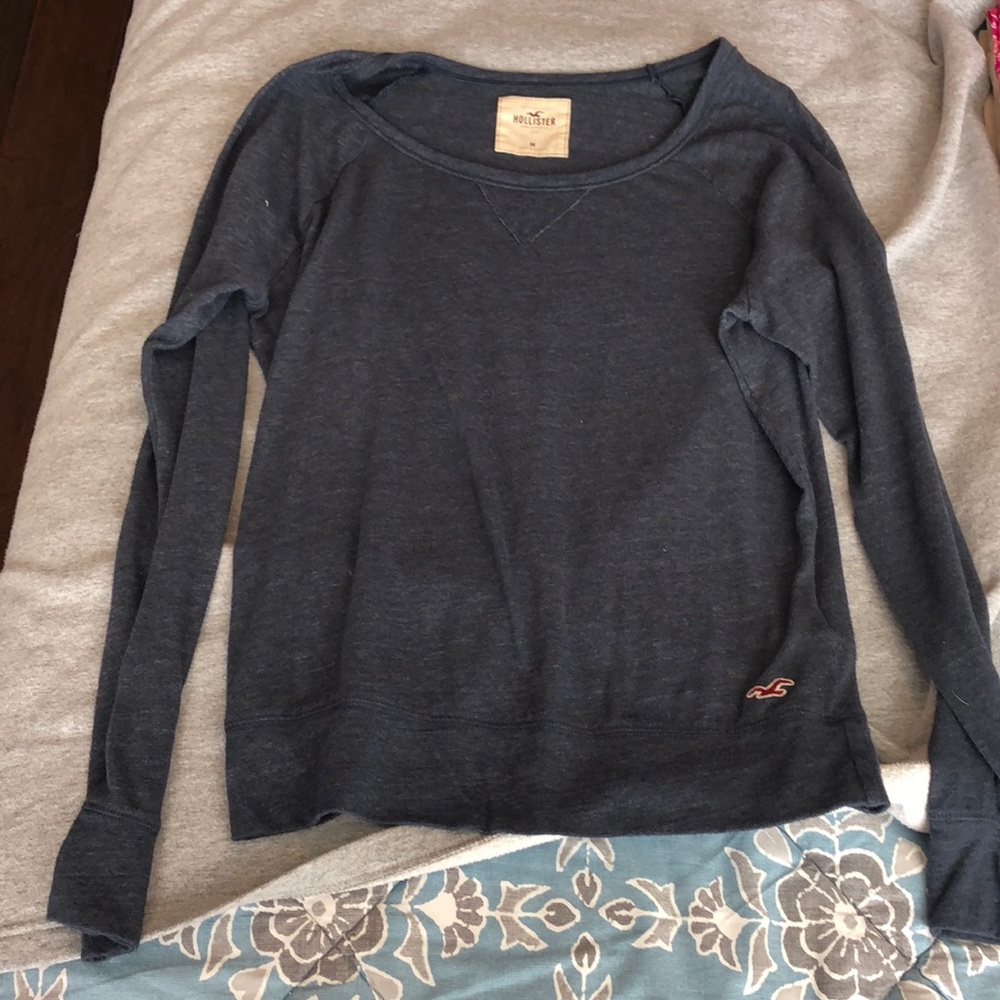 Hollister top